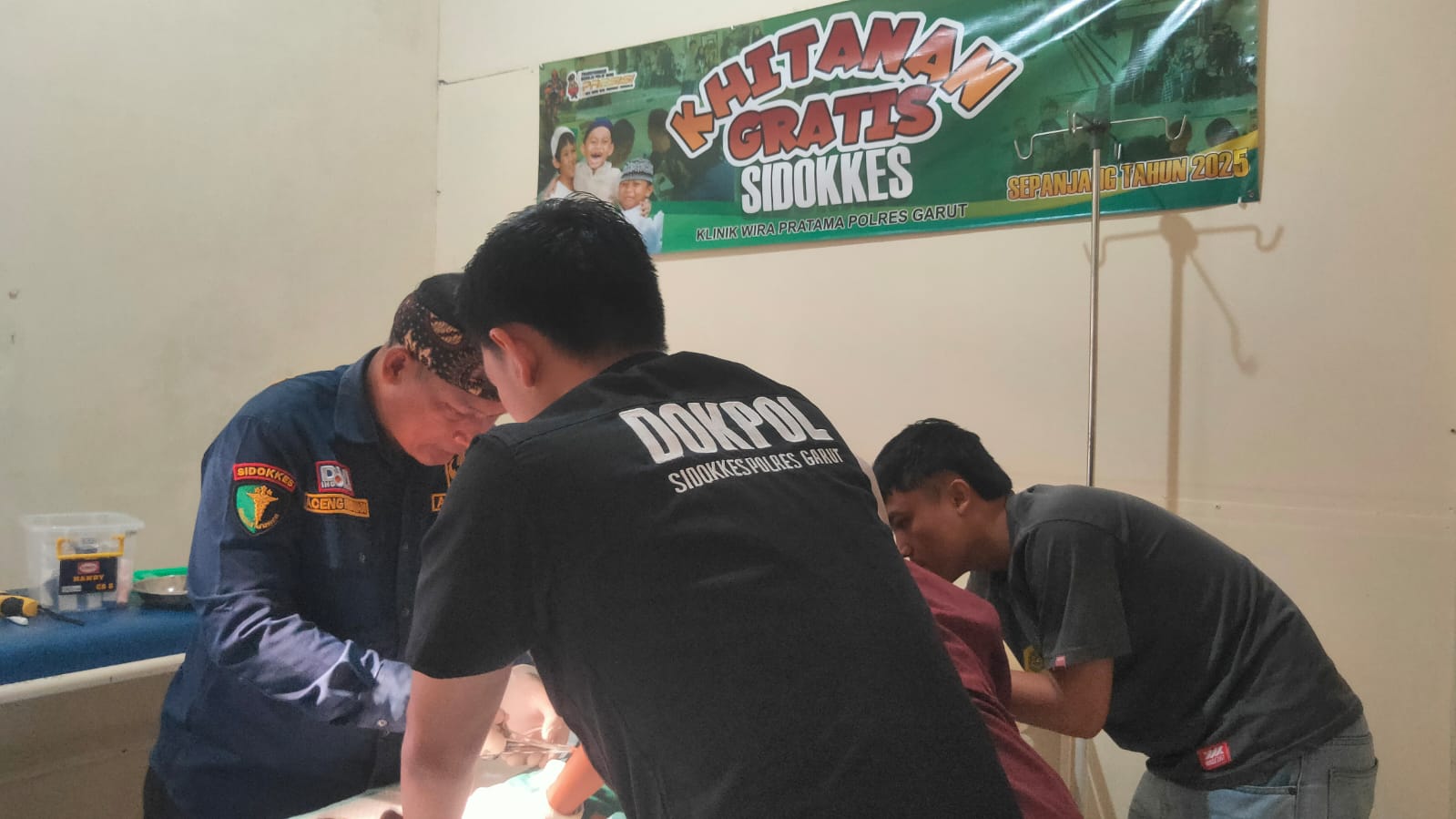 Sidokes Polres Garut Gelar Khitanan Gratis Anak Sholeh