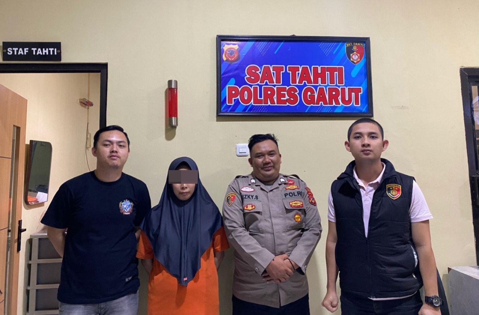 Polres Garut Tahan Seorang Perempuan Penipu Online, Rugikan Korban Ratusan Juta
