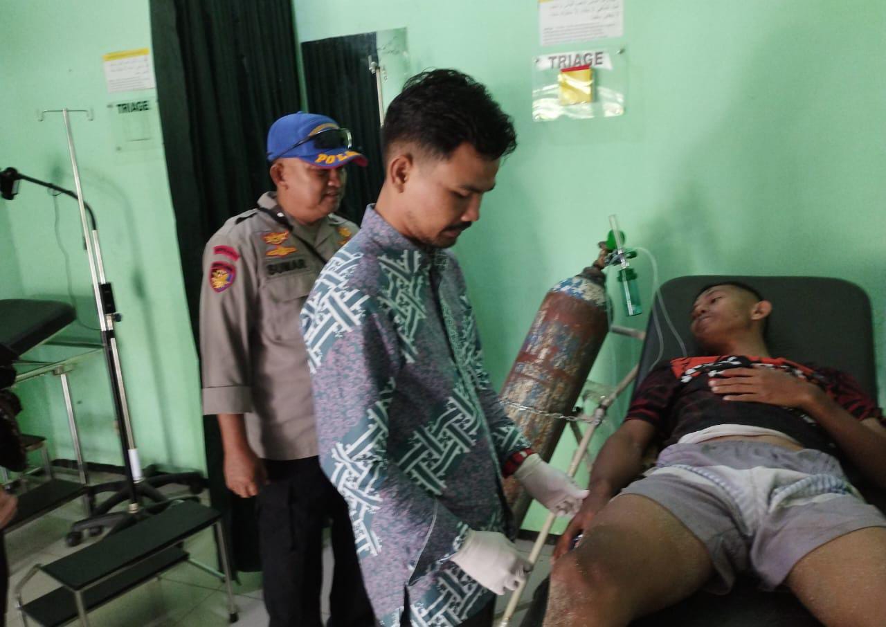 Sat Polairud Polres Garut Evakuasi Korban Terseret Arus di Pantai Karangpapak