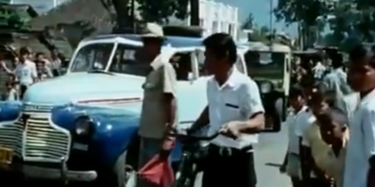 Mengenang Kembali Oplet Garut–Bandung Era 1970-an: Transportasi Legendaris yang Menyimpan Kisah Nyata Gotong Royong dan Kehidupan Bersahaja