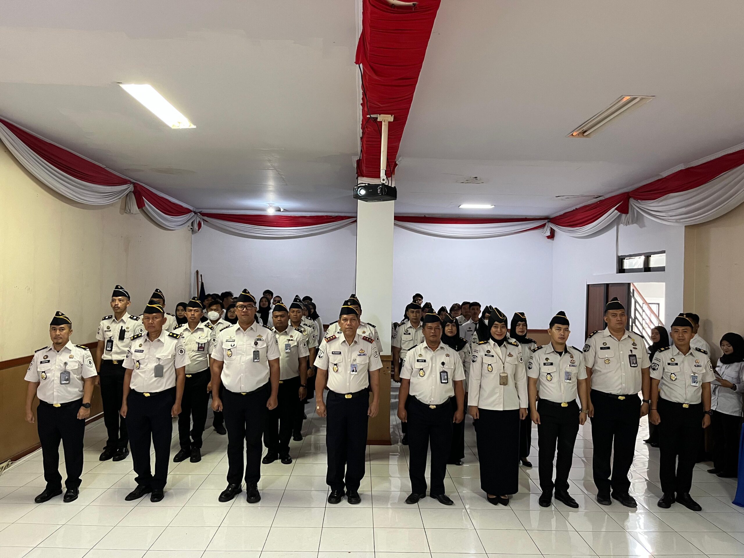 Awali Tahun 2026, Lapas Garut Teguhkan Komitmen Kinerja dan Integritas Pegawai Melalui Apel Bersama dan Penandatanganan Perjanjian Kinerja