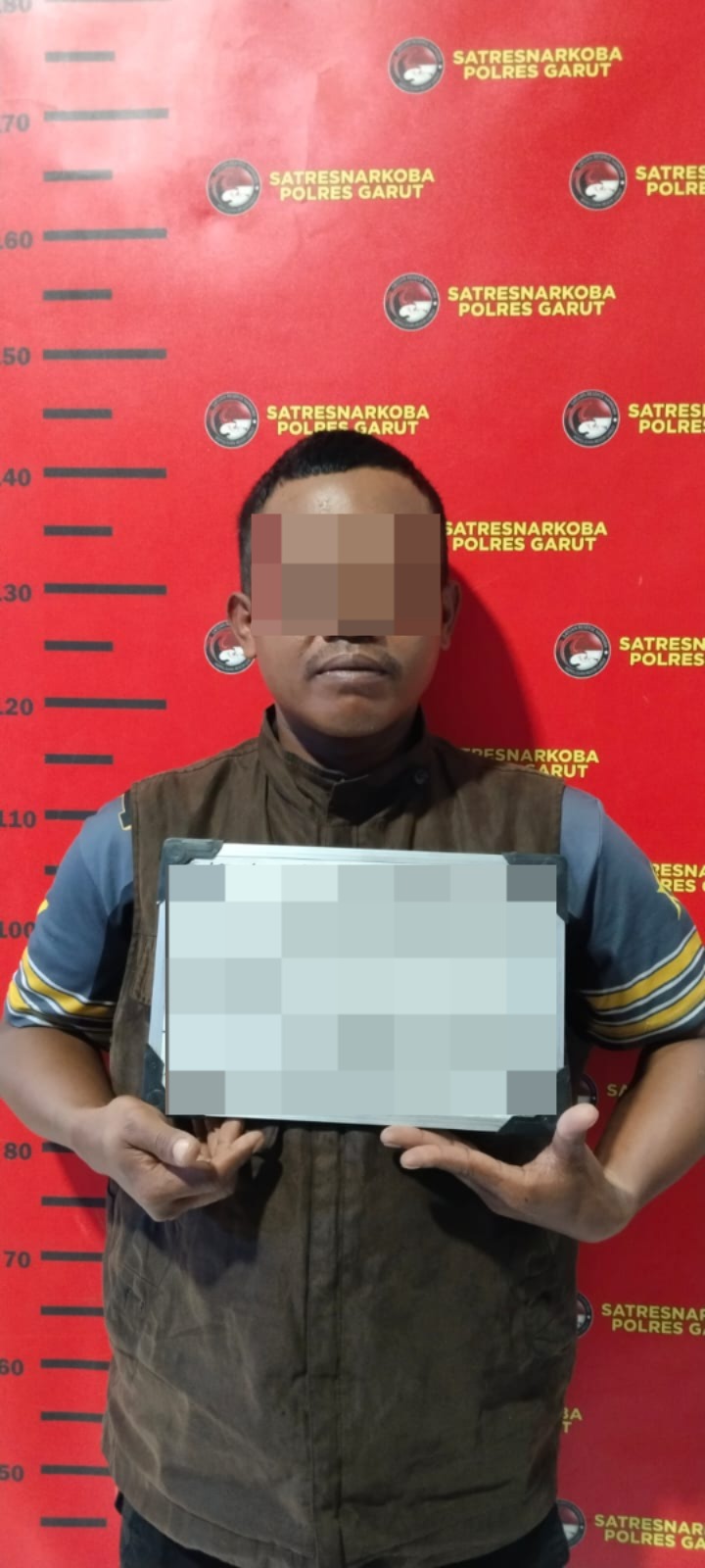 Satresnarkoba Polres Garut Tangkap Pengedar Obat Keras di Pasar Limbangan